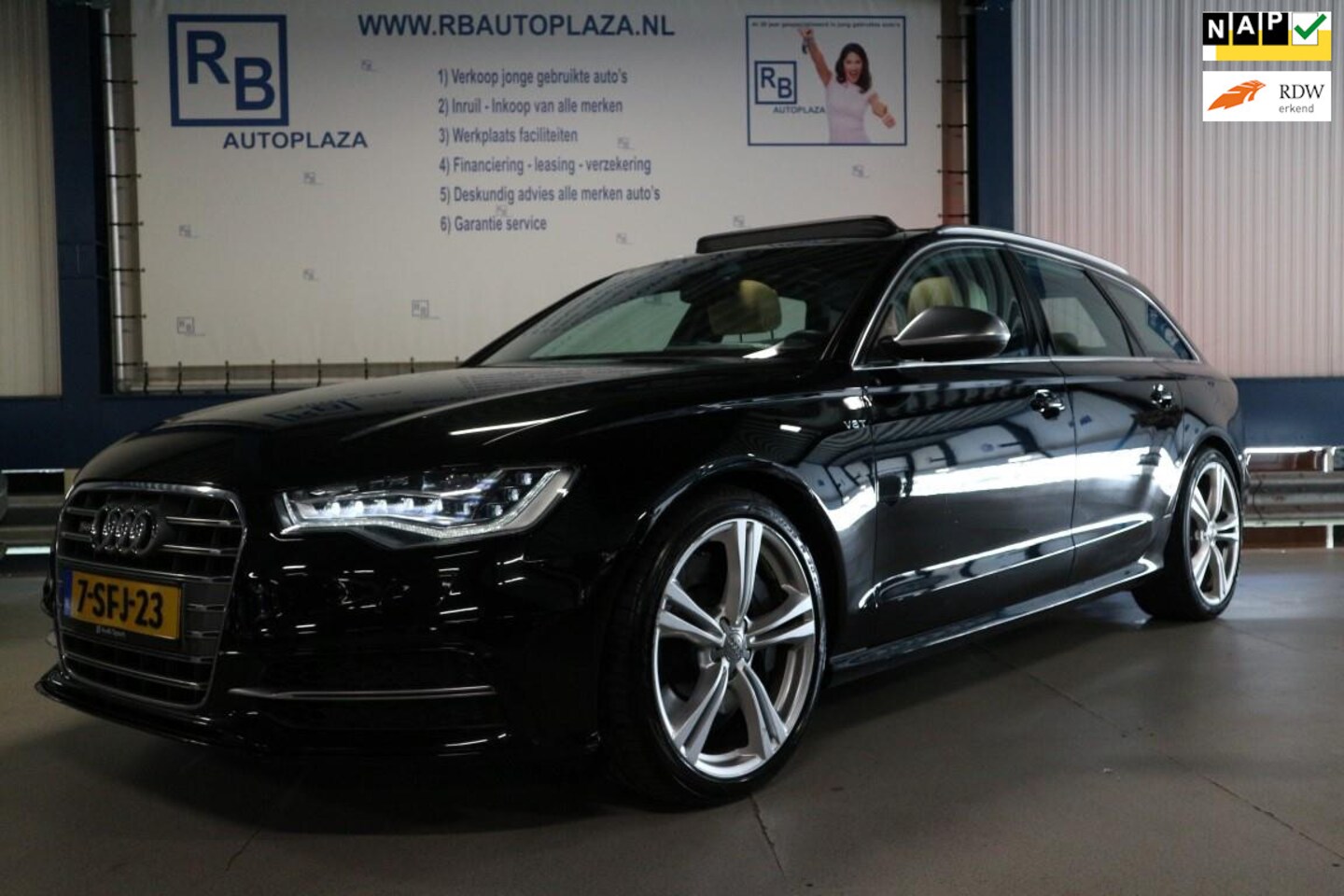 Audi A6 Avant - 4.0 TFSI S6 / ! ! ! 560PK ! ! ! / Full Options / Dealer Historie ! ! ! - AutoWereld.nl