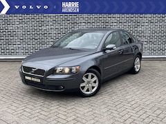 Volvo S40 - 2.4 Momentum | Lederen bekleding | Cruise Control | Climate Control | Trekhaak |