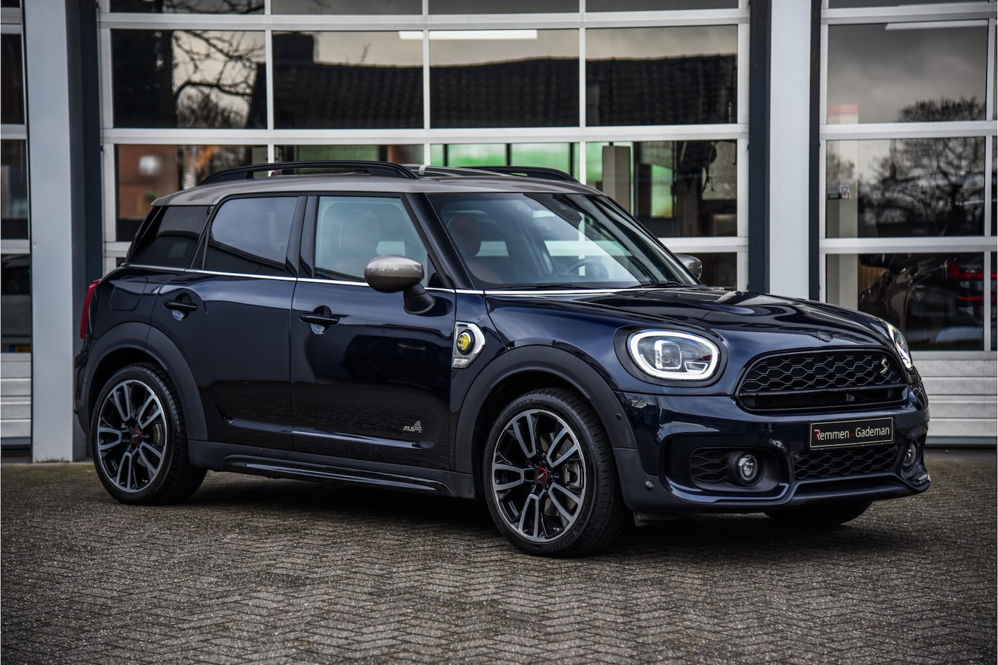 MINI Countryman - 2.0 Cooper S E ALL4 John Cooper Works 2.0 Cooper S E ALL4 John Cooper Works - AutoWereld.nl