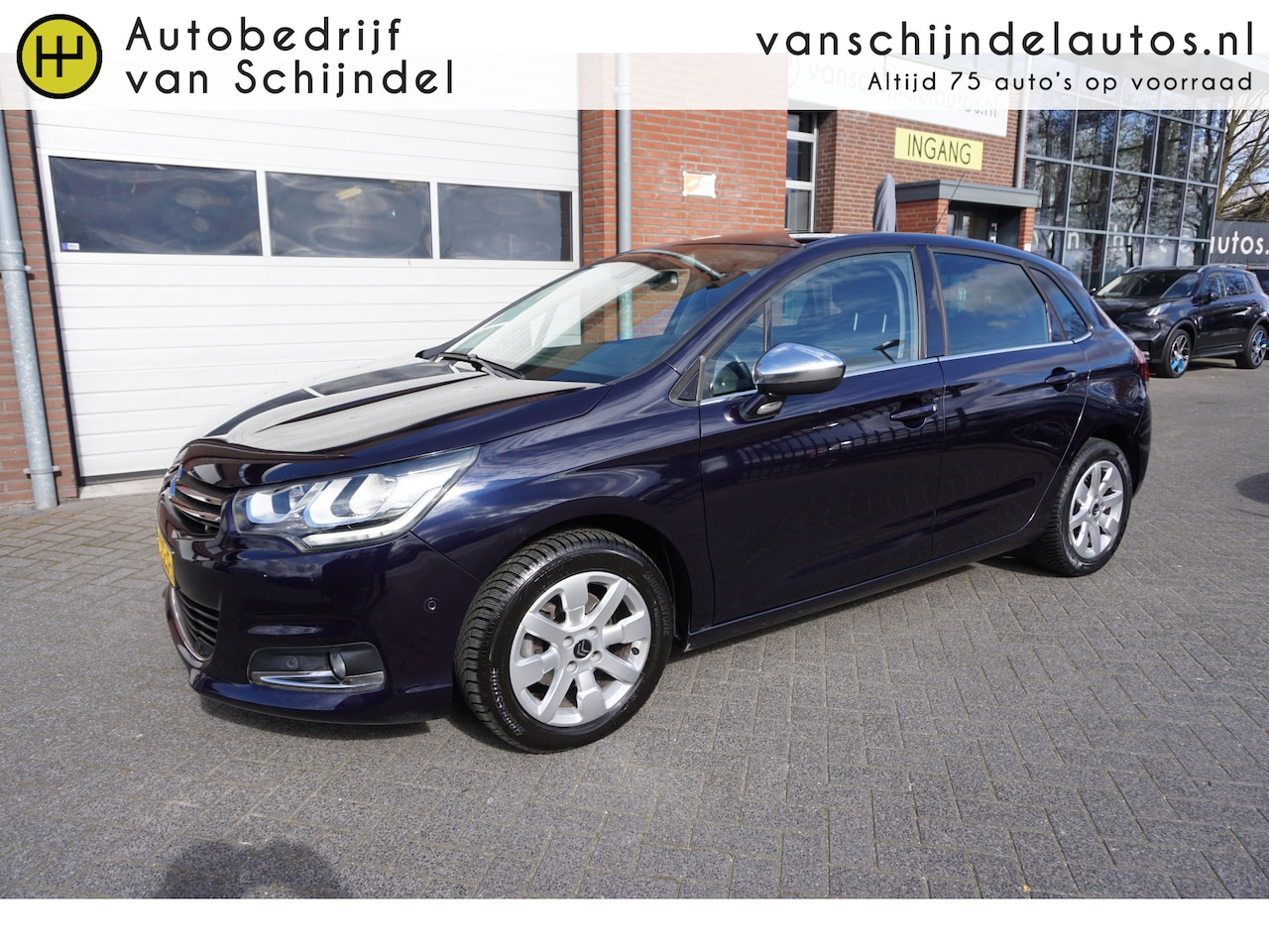 Citroën C4 - 1.2 PURETECH 131PK FEEL COLLECTION 5DRS ORIGINEEL NEDERLANDS NAVIGATIE TREKHAAK PARKEERSEN - AutoWereld.nl