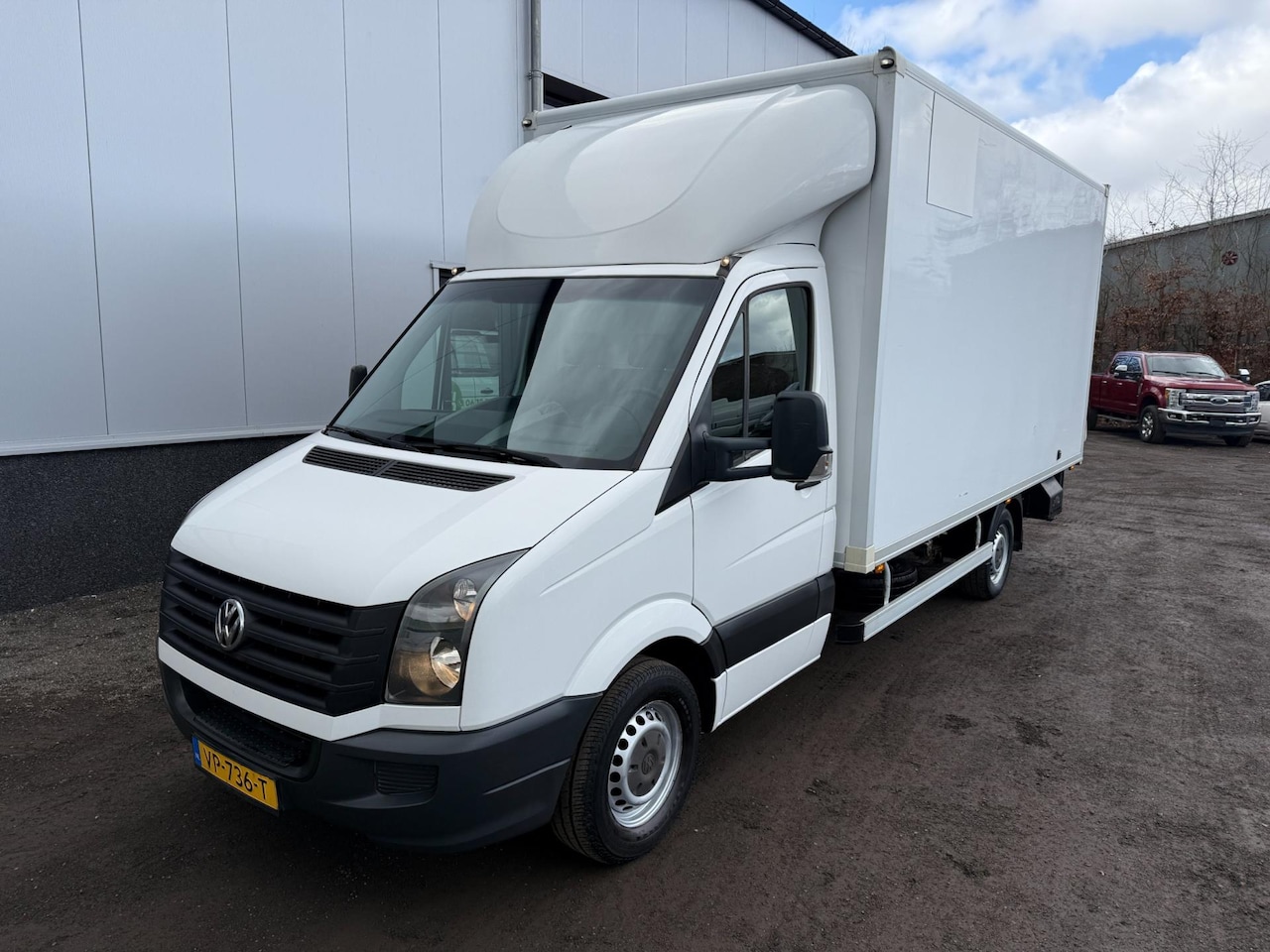 Volkswagen Crafter - 2.0 TDI 163PK Bakwagen Laadklep Dealer Onderhouden Koffer Ladebordwand - AutoWereld.nl