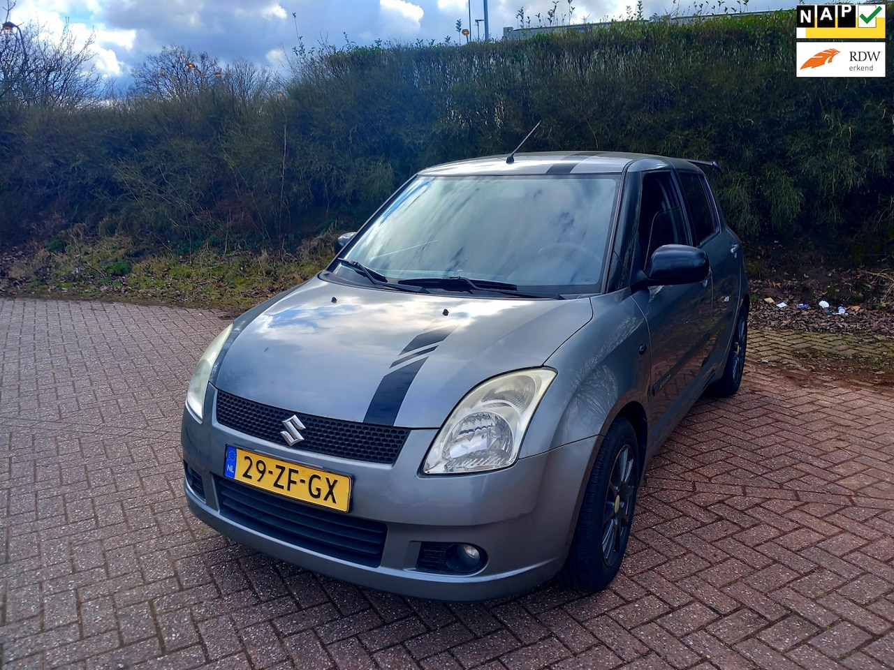 Suzuki Swift - 1.5 Exclusive 1.5 Exclusive - AutoWereld.nl