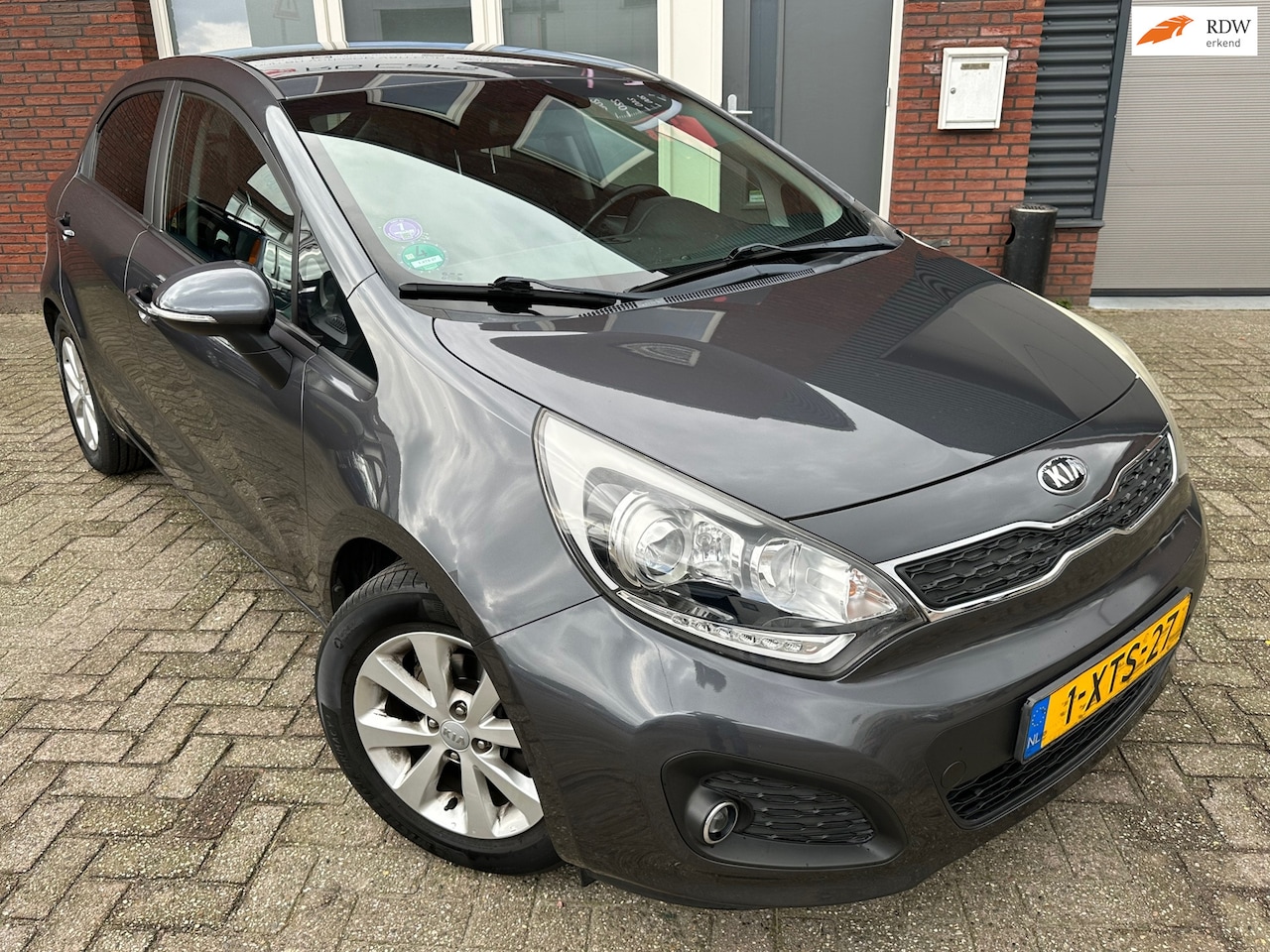 Kia Rio - 1.2 CVVT ExecutiveLine / Clima / PDC / Cruise / NAP - AutoWereld.nl