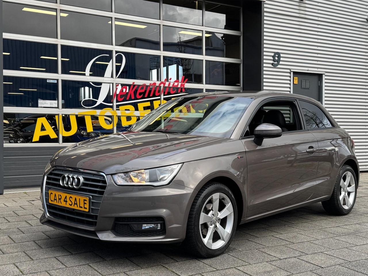 Audi A1 - 1.0 TFSI Sport Pro Line S - Navigatie I Airco I Sport interieur & velgen I PDC I Stoel ver - AutoWereld.nl