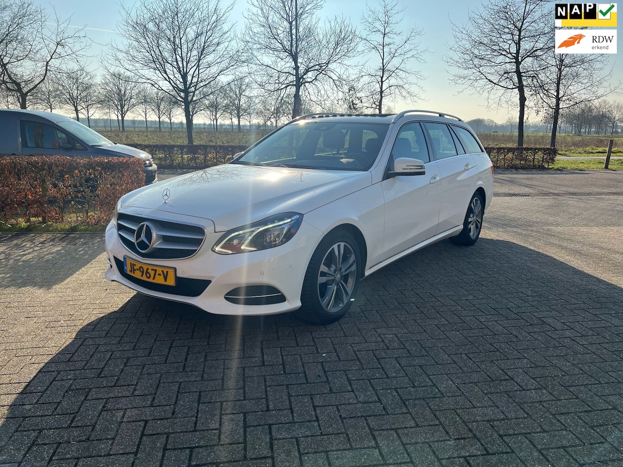 Mercedes-Benz E-klasse Estate - 220 BlueTEC Prestige Pano/Automaat/PDC/Trekhaak/Cruisecontrol/Stoelverwarming - AutoWereld.nl