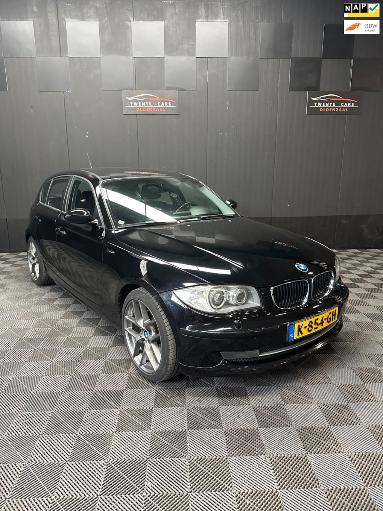 BMW 1-serie - 116i | Xenon | Carplay | Clima | - AutoWereld.nl