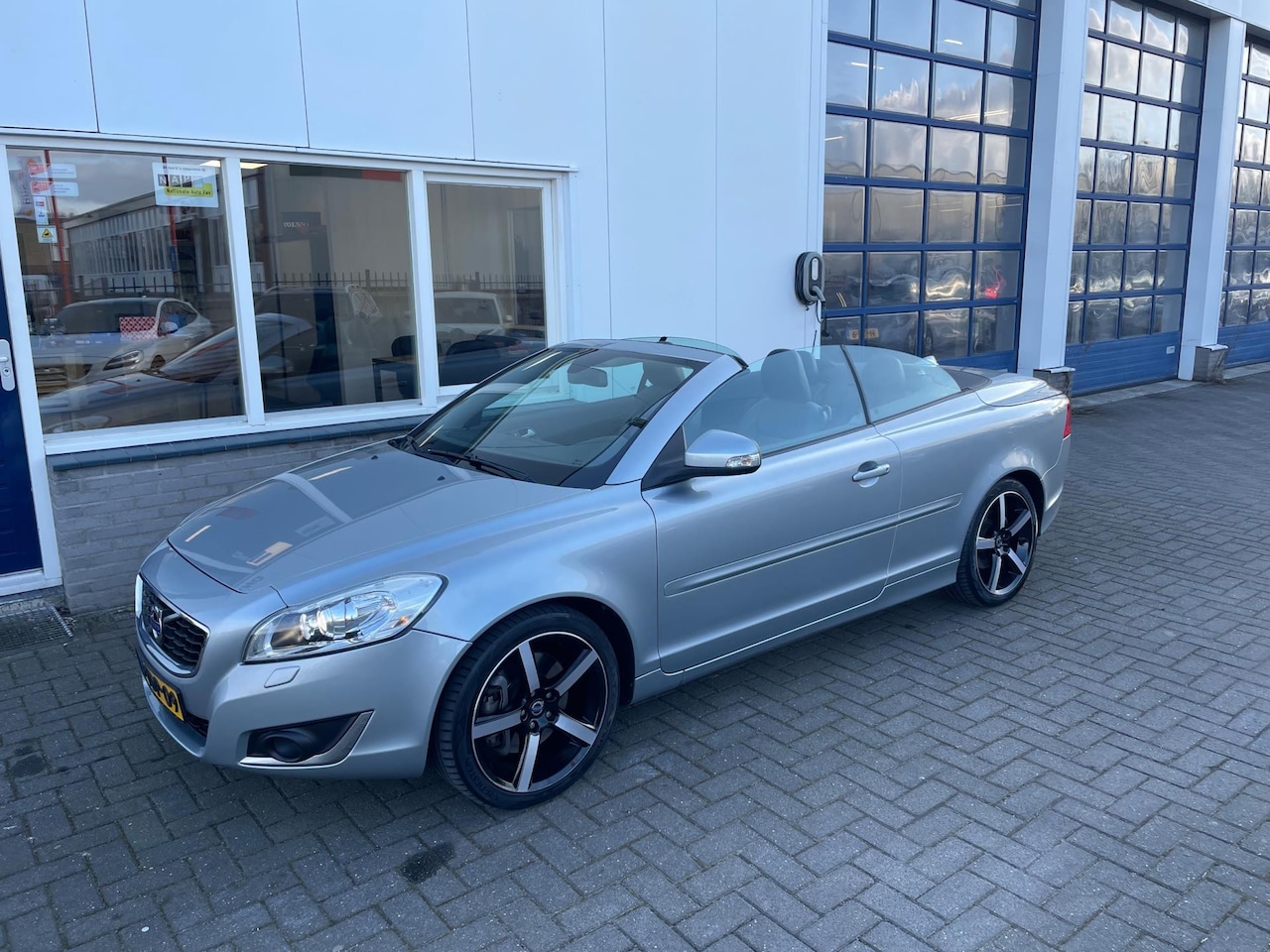 Volvo C70 Convertible - 2.5 T5 Tourer 2.5 T5 Tourer - AutoWereld.nl