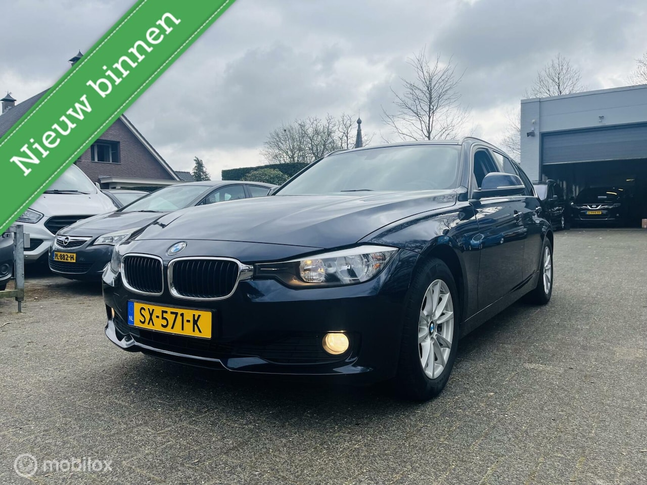 BMW 3-serie Touring - 316d Business Navi / PDC / LM / Zuinig - AutoWereld.nl