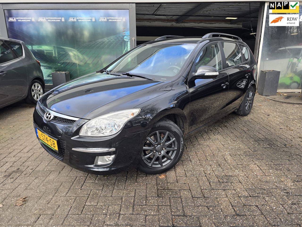 Hyundai i30 CW - 1.6i Active | 12MND GARANTIE | AIRCO | NW APK | ANDROID | LMV | - AutoWereld.nl