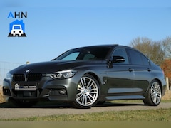 BMW 3-serie - 330e M-Sport / M-Pakket / 252PK / Dak / Navi Pro / LED / Leder Individual / 19" / Camera