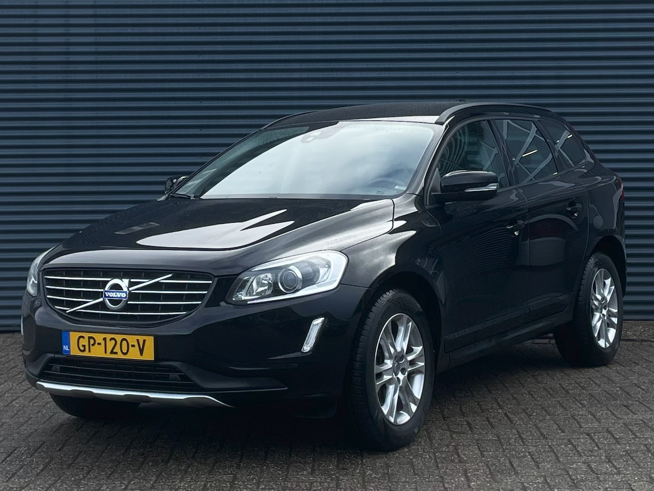 Volvo XC60 - 2.0 D4 AWD GEARTRONIC - AutoWereld.nl