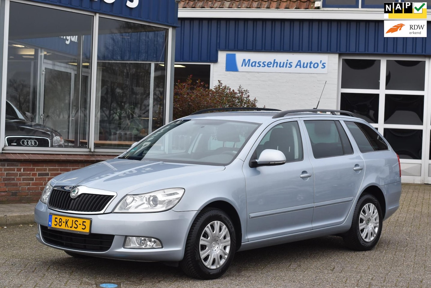 Skoda Octavia Combi - 1.4 TSI Ambition 144dkm Trekhaak 1e eig. Dealerauto Airco Cruise Nwe APK - AutoWereld.nl