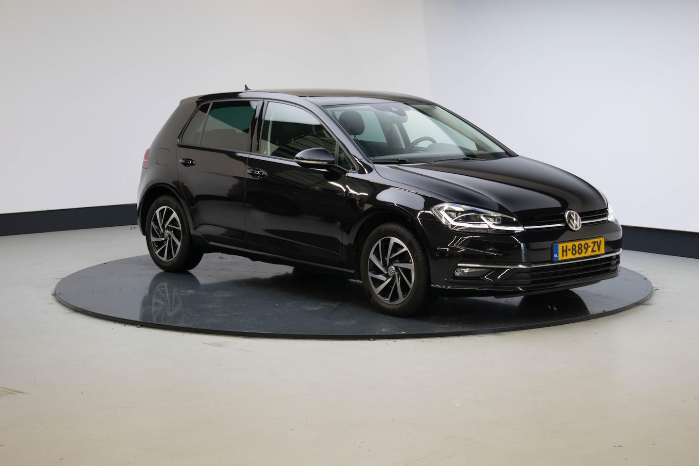 Volkswagen Golf - 1.5 TSI Highline 1.5 TSI Highline - AutoWereld.nl