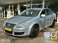 Volkswagen Jetta - 1.6 Comfortline Climat, Pdc, Cruise