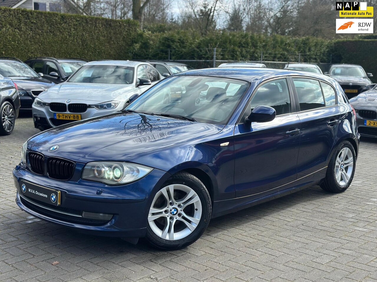 BMW 1-serie - 116i EffDyn. Ed. Business Line Ultimate Edition|Nwe Ketting|Navi|Leder|Climate control|Cru - AutoWereld.nl
