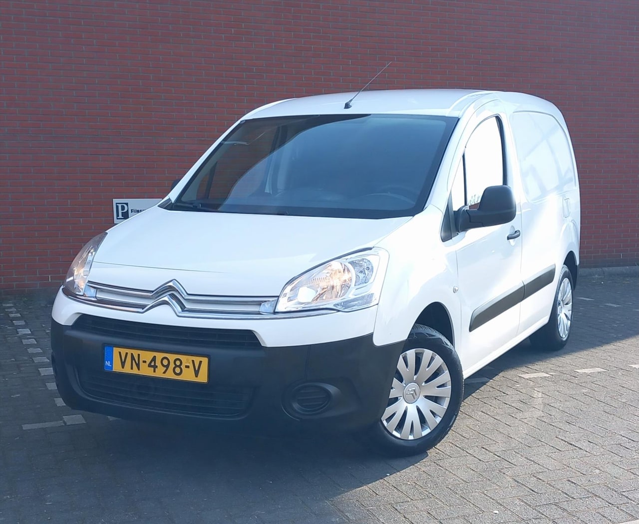 Citroën Berlingo - 1.6 HDI L1 Comfort Airco/Schuifdeur/Trekhaak - AutoWereld.nl