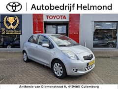 Toyota Yaris - 1.3 VVTi Sol MMT Automaat