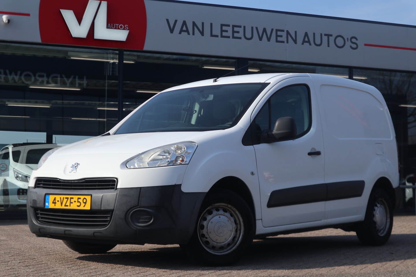 Peugeot Partner - 120 1.6 HDI L1 XR Profit + | Airco | Radio CD | Trekhaak | APK 15-07-2025 | - AutoWereld.nl