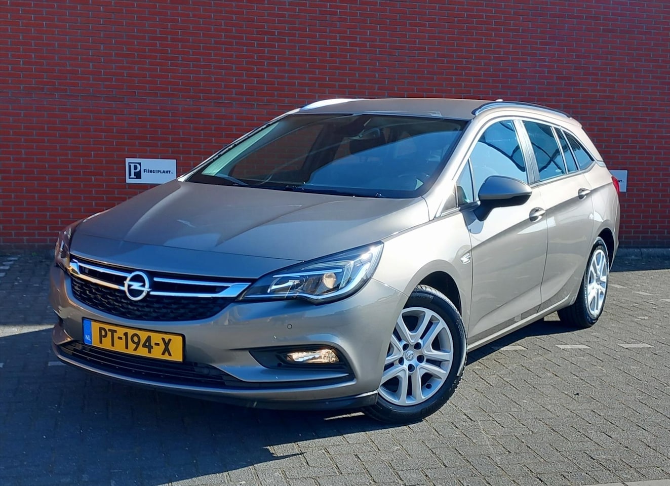 Opel Astra - 1.0 Turbo 105pk Start/Stop Online Edition - AutoWereld.nl