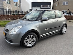 Suzuki Swift - 1.5 Exclusive GT AUTOMAAT/Carplay/Zwartdak