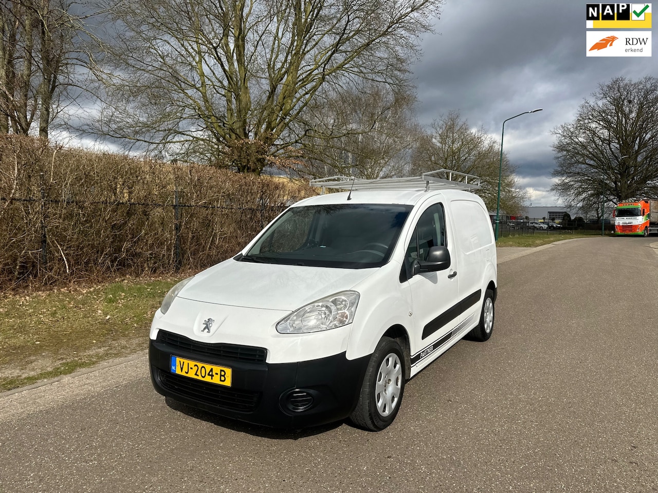 Peugeot Partner - 120 1.6 HDI L1 XR Profit + AIRCO/CRUISE/PDC/IMPERIAL - AutoWereld.nl