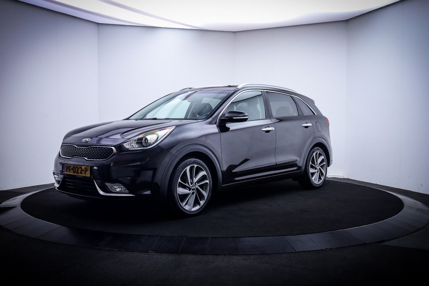 Kia Niro - 1.6GDi Hybrid EXECUTIVE Line SCHUIFDAK | JBL AUDIO | MEMORY | STOELVERW+VENTILATIE | LEDER - AutoWereld.nl