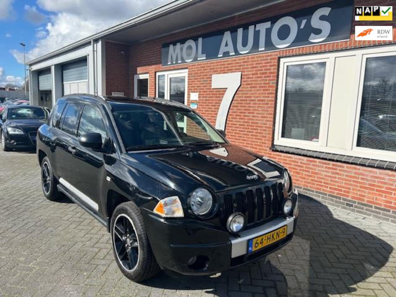 Jeep Compass - 2.4 Sport 2.4 Sport , Leer , Navigatie - AutoWereld.nl