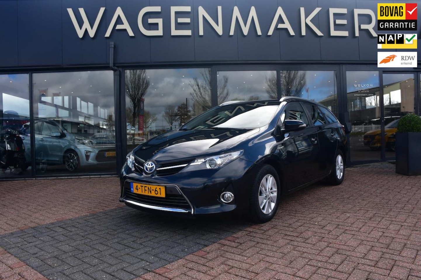 Toyota Auris Touring Sports - 1.8 Hybrid Aspiration Clima|Cruise - AutoWereld.nl