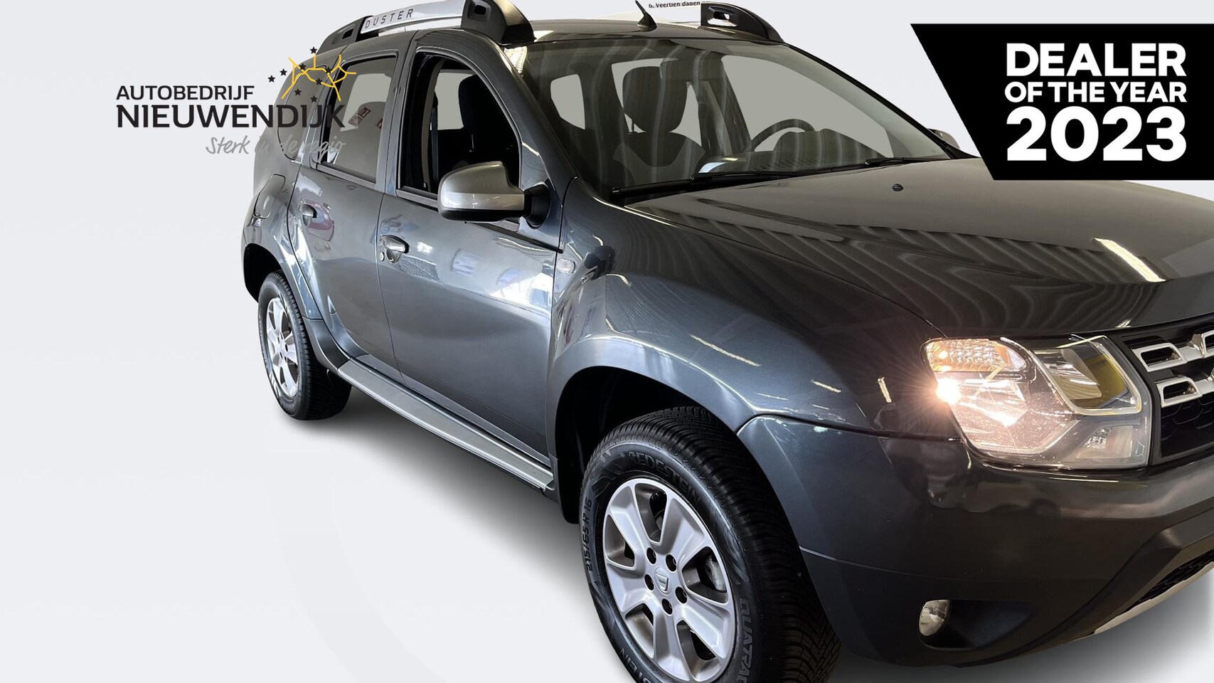 Dacia Duster - 1.2 TCe 4x2 Lauréate TREKHAAK / NAVIGATIE / CRUISE CONTROLE / AIRCO - AutoWereld.nl