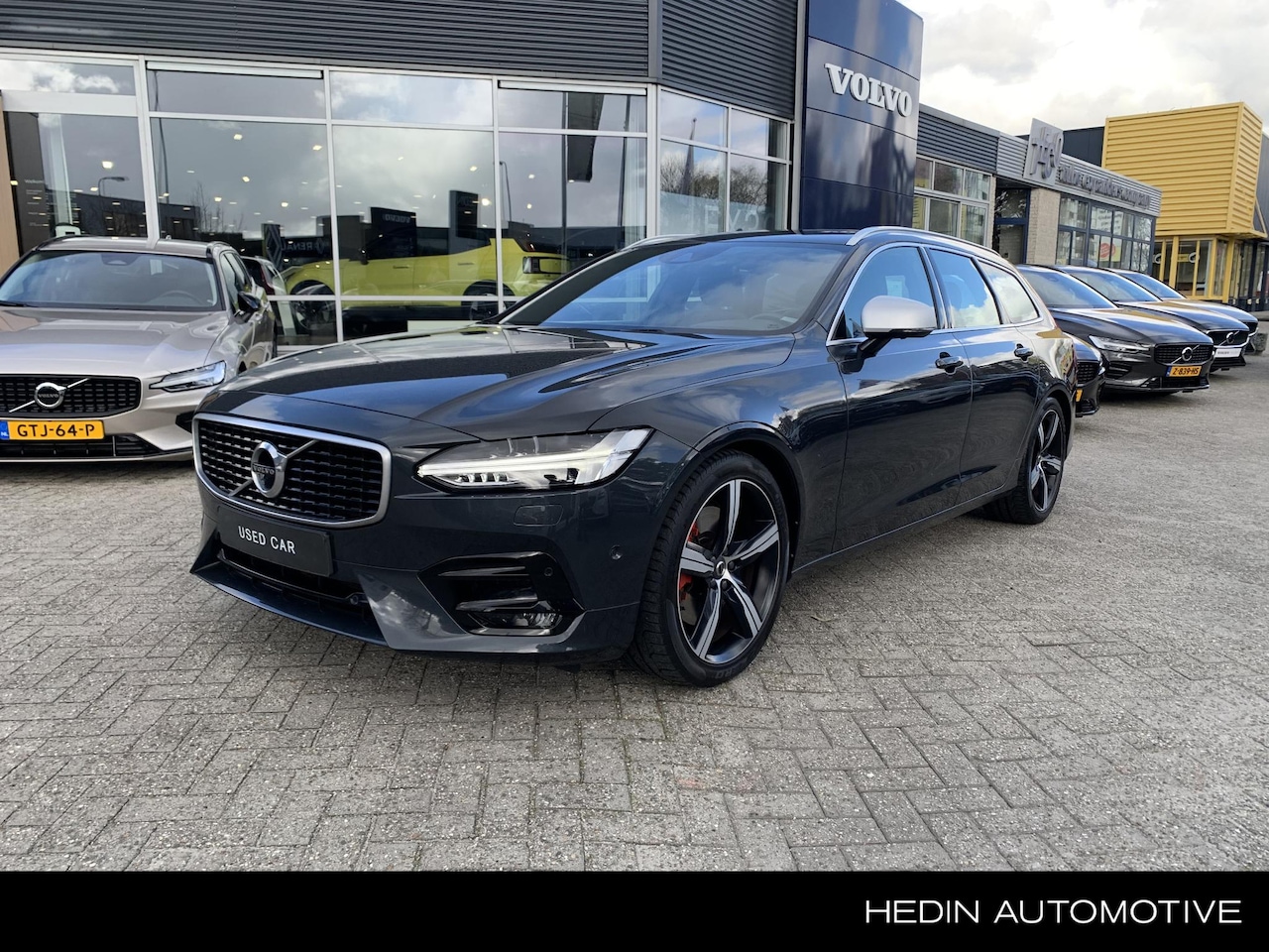 Volvo V90 - 2.0 T5 R-Design | 360 camera | Apple Carplay | Elektrische- geheugenstoelen | Pilot Assist - AutoWereld.nl