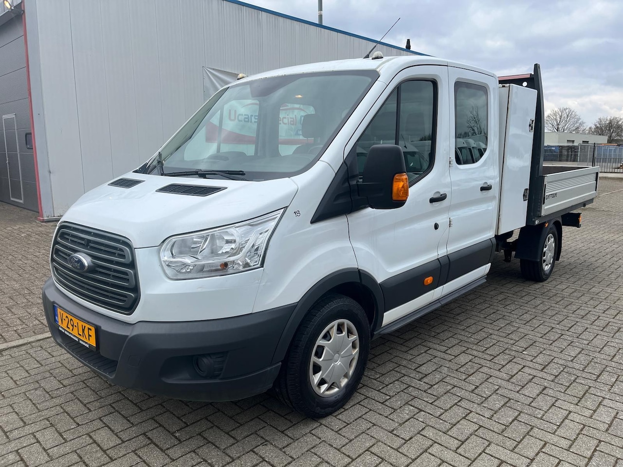 Ford Transit - 350 2.0 TDCI L4H1 DC 6 Zitplaatsen Pick-Up - Trekhaak - AutoWereld.nl