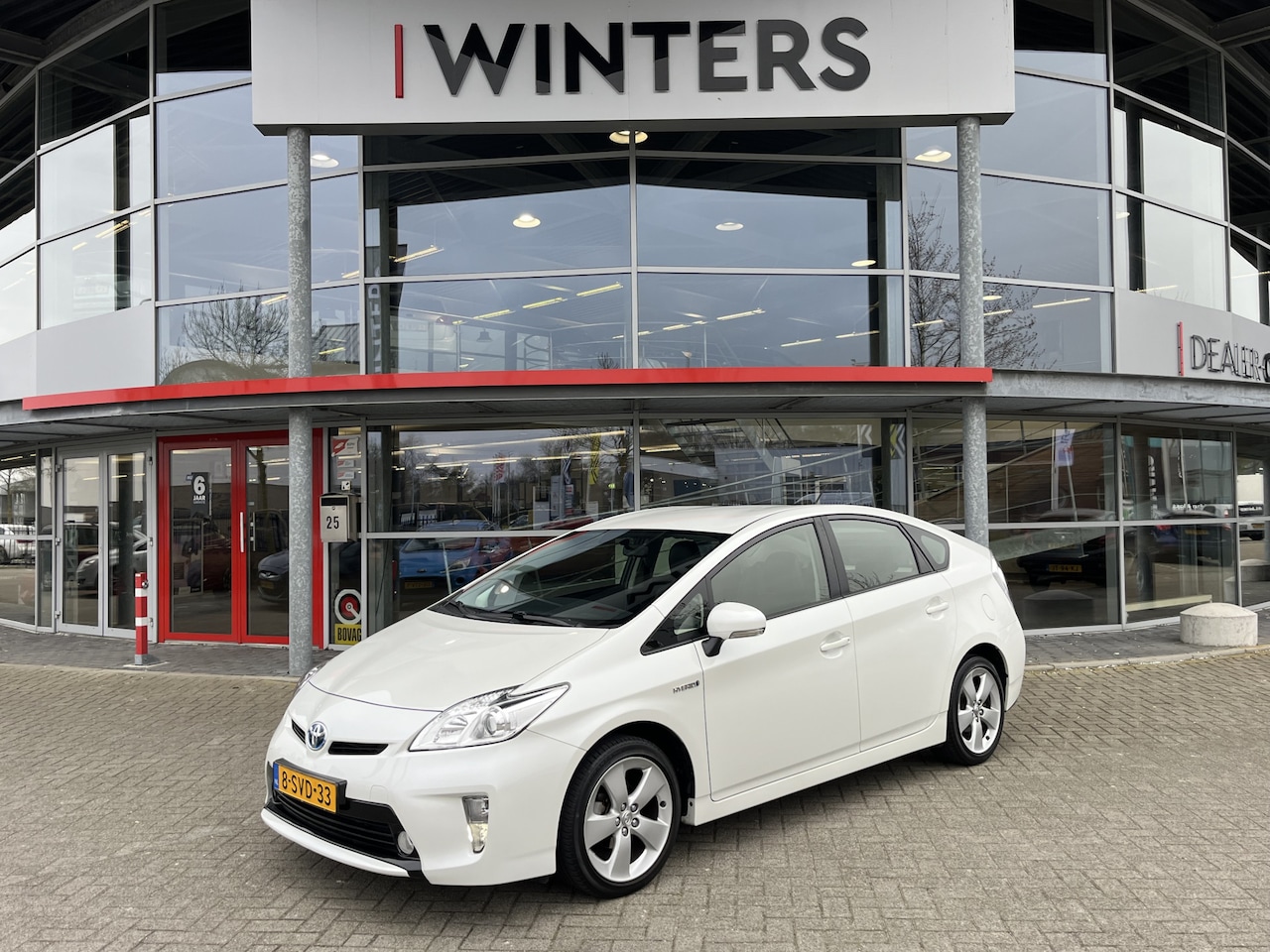 Toyota Prius - 1.8 Business ECC-Airco Navi+BT+DAB+Camera Cr.Control  17"LMV Trekhaak - AutoWereld.nl