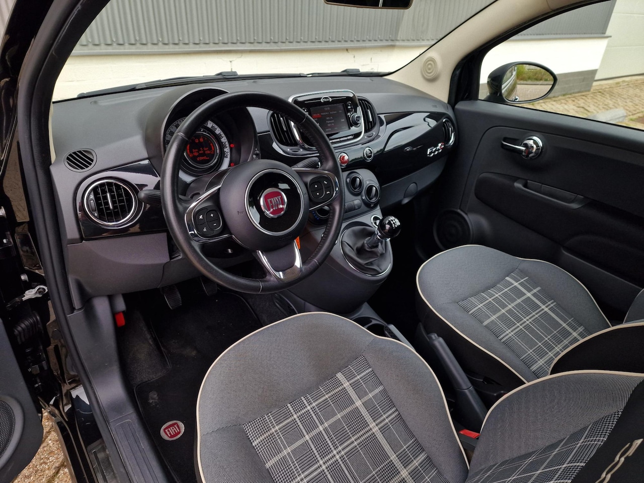 Fiat 500 C - 0.9 TwinAir Turbo Lounge Navi Airco MFS - AutoWereld.nl