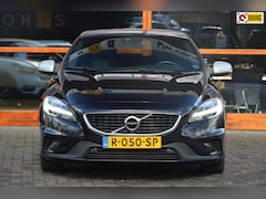 Volvo V40 - T2 Inscription | Stoelverwarming | Camera | Bluetooth | High Performance audio |