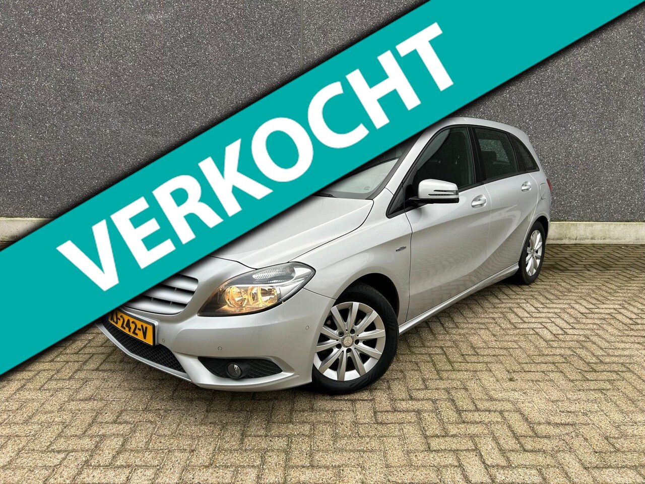 Mercedes-Benz B-klasse - 180 CDI Ambition | CARPLAY | TREKHAAK | BLUETOOTH | STOELVERW | PDC | APK BIJ AFLEVERING | - AutoWereld.nl