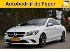 Mercedes-Benz CLA-Klasse - 180 Ambition Urban | Camera | Stoelverwarming | Navi | Cruise Contr | Z+W banden | Trekhaa