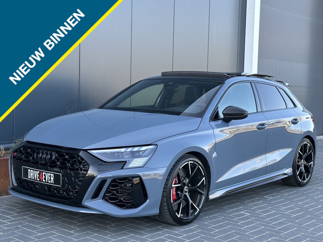 Audi RS3 - Sportback 2.5 TFSI RS 3 quatt. PANO HUD NAVI CAMERA SPORTVELGEN - AutoWereld.nl