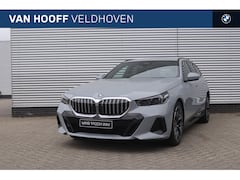 BMW 5-serie Touring - 530e M Sport Automaat / Trekhaak / Adaptieve LED / Comfort Access / Parking Assistant / St