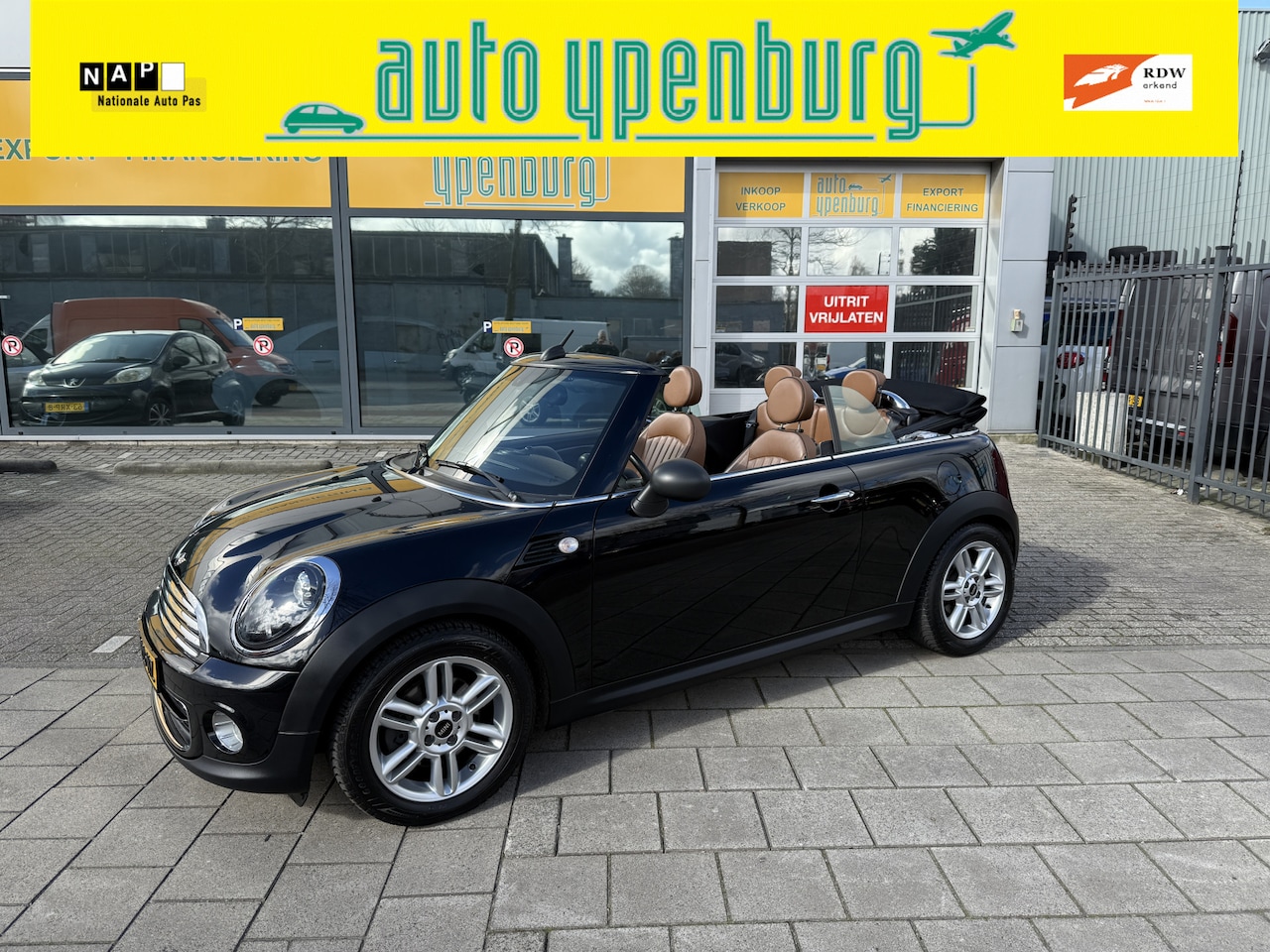 MINI Cabrio - Mini 1.6 One Chili * 102.244 Km * Leer * Navi * Xenon * - AutoWereld.nl