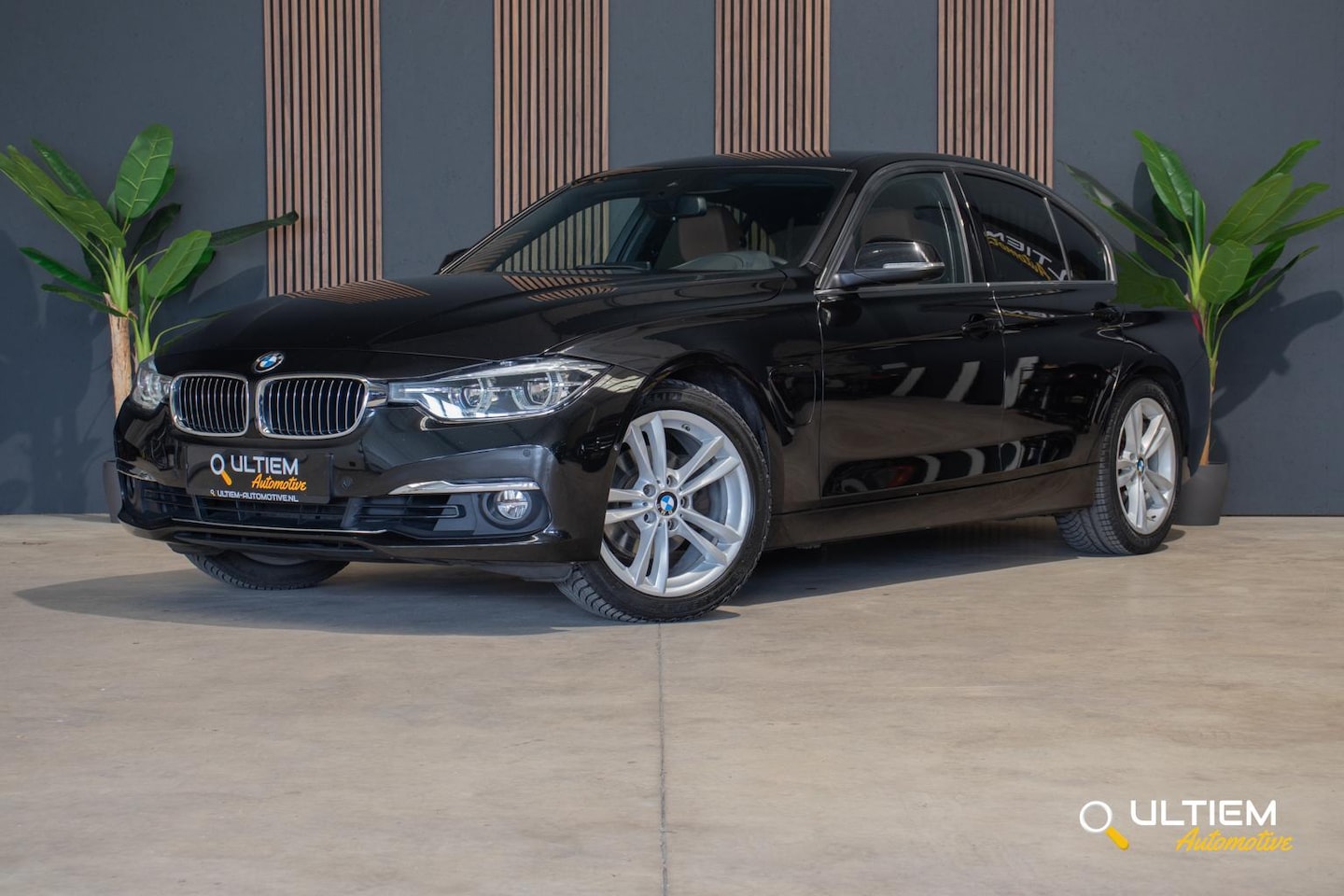 BMW 3-serie - 330e Centennial High Executive | CARPLAY*LED - AutoWereld.nl