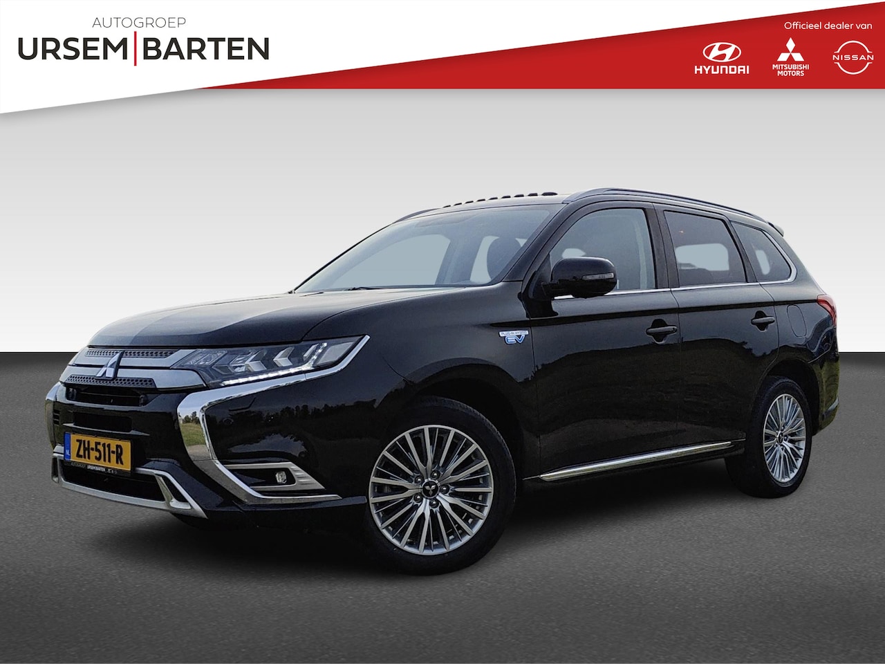 Mitsubishi Outlander - 2.4 PHEV Intense+ | schuifdak | trekhaak - AutoWereld.nl