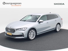 Skoda Superb Combi - 1.5 TSi 150 Pk DSG MHEV First Edition | Navi | Leder | 19 Inch | Trekhaak | Camera | Adapt