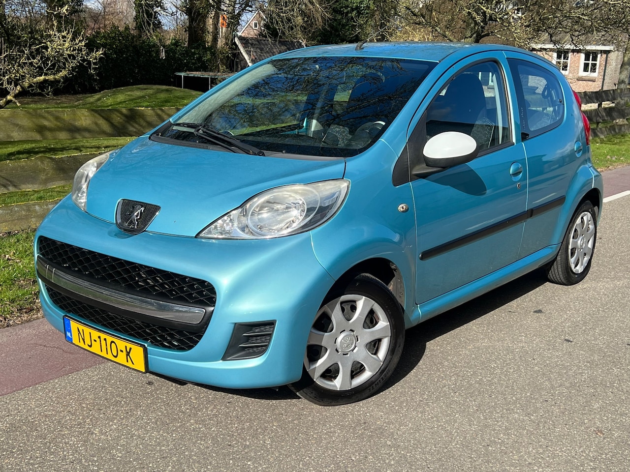 Peugeot 107 - 1.0-12V XS Airo APK tm Maart 2026 - AutoWereld.nl