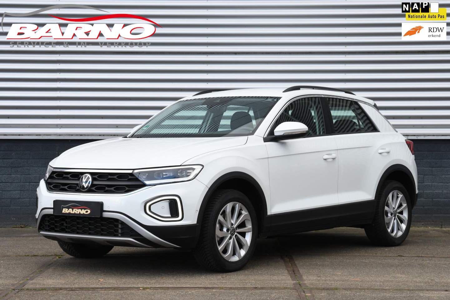 Volkswagen T-Roc - 150PK Style CARPLAY|IQ LIGHT|VIRTUAL - AutoWereld.nl