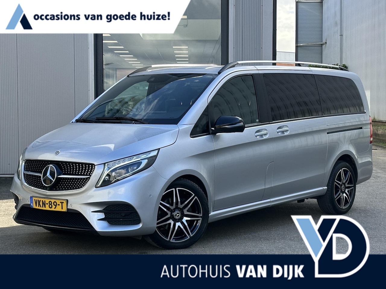 Mercedes-Benz V-klasse - 300d Lang DC AMG Edition | Leder/Navi/360° camera/Burmester/19-inch/Trekhaak - AutoWereld.nl