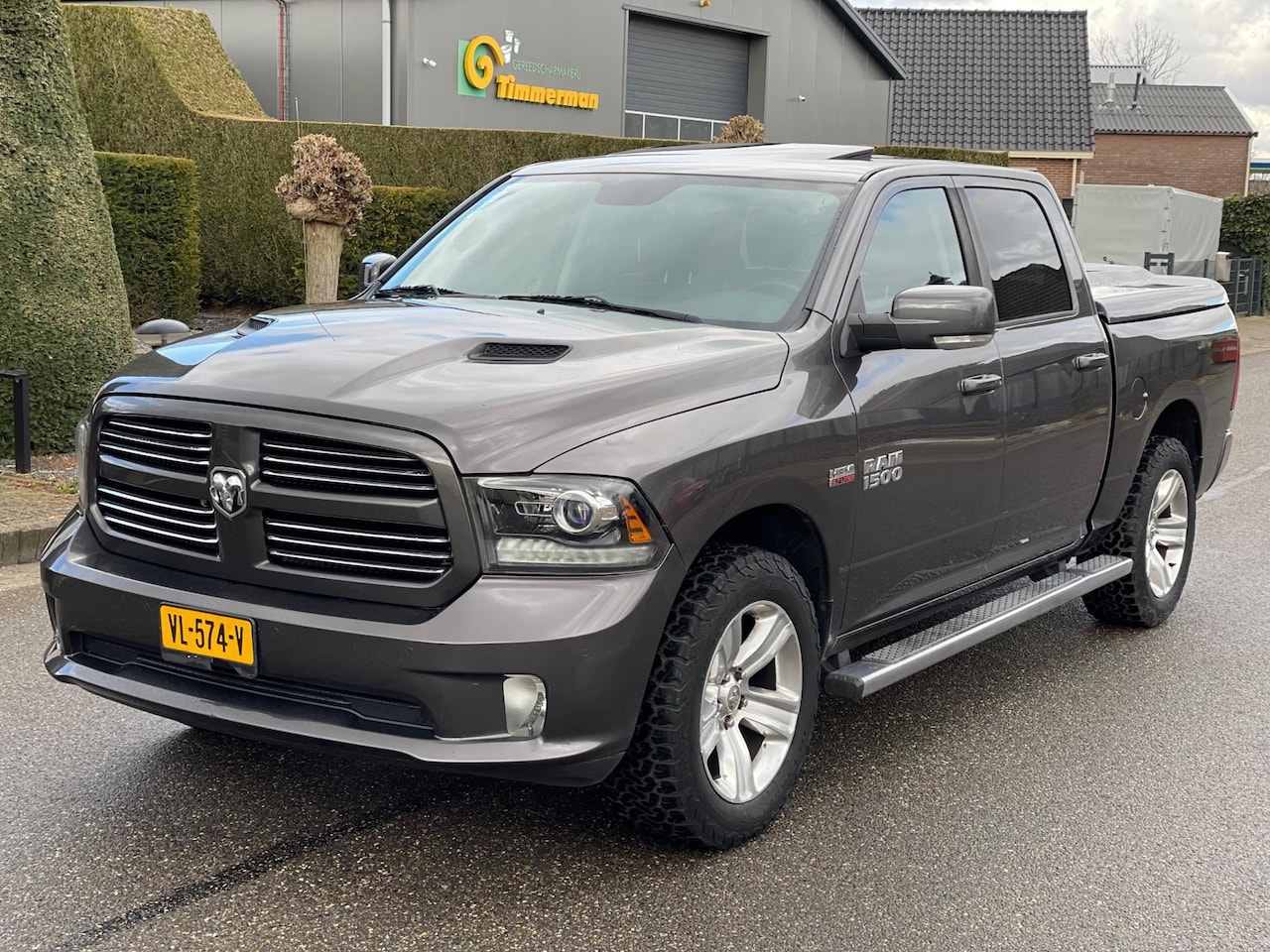 Dodge Ram 1500 - 5.7 V8 Quad Cab 6'4 2015 Navi/Clima - AutoWereld.nl