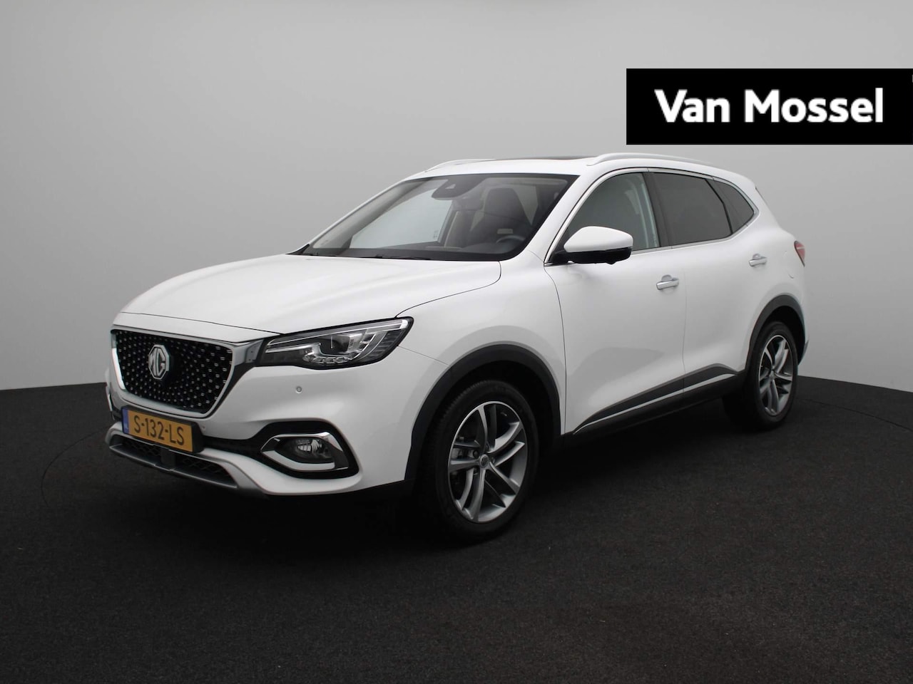 MG EHS - 1.5 TGDI Luxury | Panoramadak | Leder | Led Sfeerlicht | 360 Camera | Navi | Apple CarPlay - AutoWereld.nl