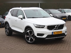 Volvo XC40 - 2.0 T4 Inscription / Half leder / Navigatie / Parkeerhulp V+A / 18'' / LED Koplampen / Sto