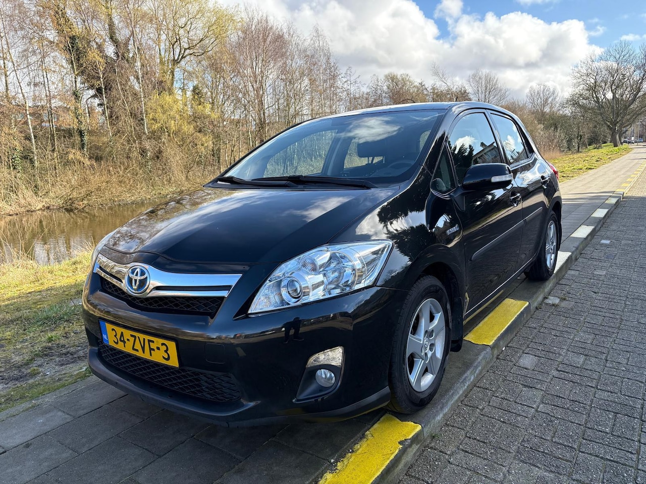 Toyota Auris - 1.8 Full Hybrid Limited 1.8 Full Hybrid Limited - AutoWereld.nl