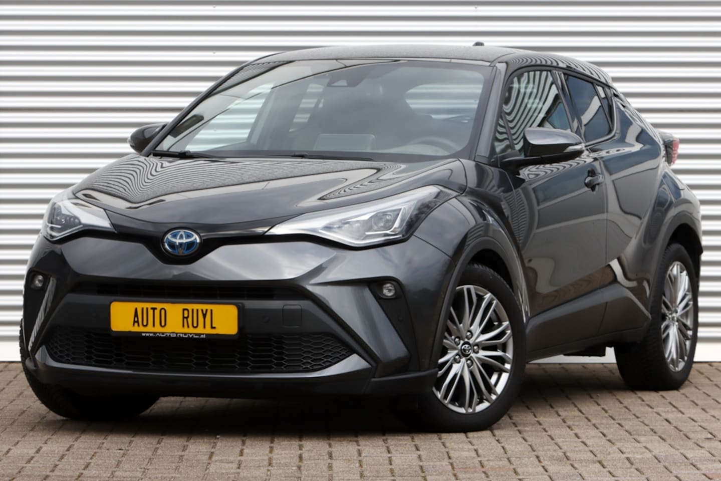 Toyota C-HR - 1.8 Hybrid Style Carplay / Safety Pakket - AutoWereld.nl